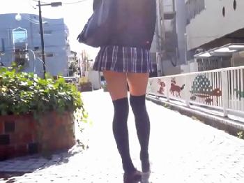 街で見かける通学途中のミニスカート絶対領域の女子校生をホテル連れ込み性交