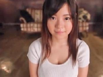 ケーキ屋さんで働くキュートな少女をヤリ部屋招待→勢い余ってコンドーム未装着のまま暴発!!