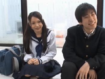 彼氏の真横で筋骨隆々黒人ペニスに中出し寝取られる女子校生!!