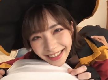 オタク彼女が終始エビ反り!!腰を持ち上げながら赤面SEX