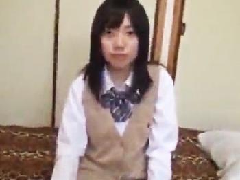 貧乳の素人美少女女子校生と自宅でライベート個人撮影ハメ撮り