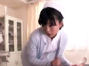 巨乳ナースがムラっときた患者に襲われ医師も交えて3P性交する展開に