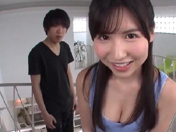 巨乳のおバカ姉が弟の学費を稼ぐためにソープで働くことにW