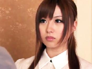 真面目で純粋なホテルの従業員が上司の性的ハラスメントに屈して性的ご奉仕