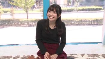 清楚系女子大生がマジックミラー号の中で初対面の男性と性行為!!