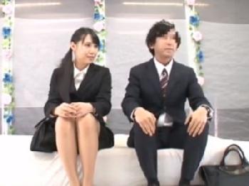 賞金欲しさに同僚と膣射交尾する貞操観念皆無の女性会社員W