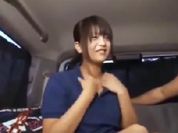 部活帰りのプリティ女子校生に車内で大量ぶっかけ