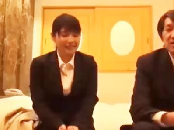 新人女性会社員とベテラン上司がラブホテルで二人きりになったら…検証映像がこちらW