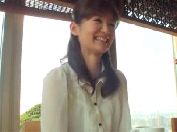 スリムで美形の清楚美女を脱がせてたっぷり視姦した後は頂き性交