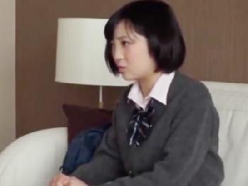 事故を起こした美少女女子校生を制栽する性的暴行膣内射精!!