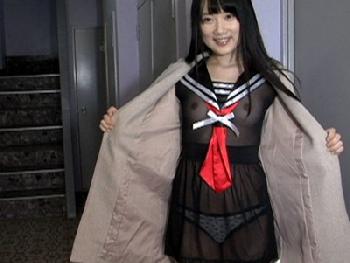 女子校生が何日も溜めた無数の精液マニアの精液を一滴残らず全ゴックン