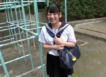 こんなチャーミングな童顔女子校生がパパ活!?色白ムチッとした肉感的な体を好き放題性行為するエロ中年男W
