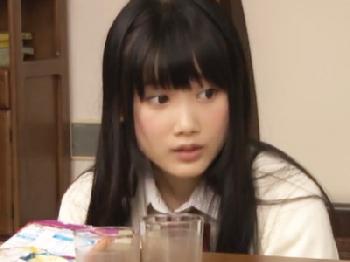 こたつの中だからと安心して無防備な格好をしている妹と近親性交