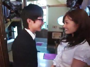 幸せだったとても綺麗な人妻が夫の亡きあと脅迫されて屈辱の凌辱をうける