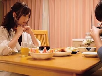 自分のことを昔から好きな幼なじみ…今までは彼女の遠慮してたけど彼女がいない間にW