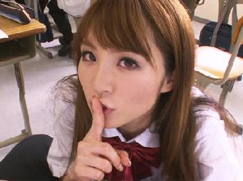 いつバレてもおかしくない状況で逆公然わいせつ性交