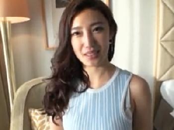 性的欲望が爆発寸前の魅惑的ボディ人妻がホテルでヤリチン男のハードピストンに喘ぐ