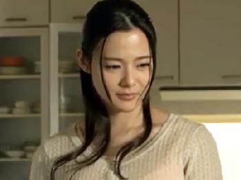 抵抗出来ずにされるがまま犯されて義父ペニスの虜になるおしとやかな美貌の人妻