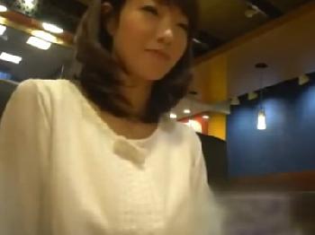 指導室で性的欲望が煽られた女子校生が先生ペニスを熱を帯びたフェラチオ射精!!