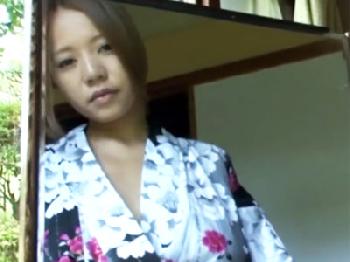 雅やかな若妻が温泉旅館で浮気性交に夢中になり中出し許可で膣イキ痙攣