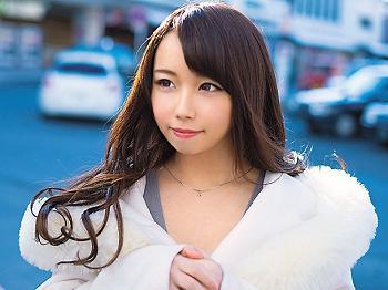 都会にはいない清楚な田舎娘をナンパして即3P