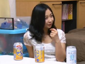 同窓会で再会した元彼に付いて行って久々に性行為する浮気マダム盗撮