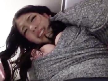 巨乳人妻が深夜バスに乗車→居合わせた乗客と中出し乱交