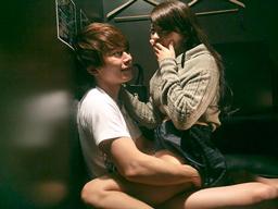 始発までネットカフェで過ごしてついヤるカップル