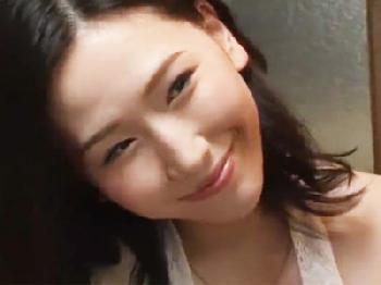 エロティックな雰囲気がムンムンの妖艶な義姉に迫られ種付けプレスで強烈中出し