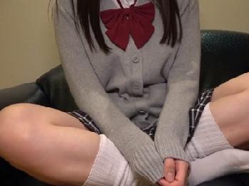 な10代肌!!黒髪ロングな神女子校生との個人撮影