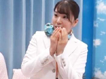 23歳のキャビンアテンダントが30歳の童貞会社員を筆おろし!!