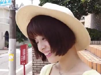 自ら応募してきたとは思えない華やかな美貌の人妻が男優ペニスに狂いイキ!!