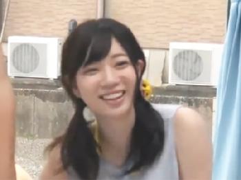 大学のサークル仲間と一線超えて中出し許すビッチ女子大生