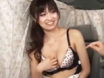 就活中のお兄さんがとても綺麗な熟女に夜這い仕掛けてるんだけどこれほぼ強姦だろ・・・