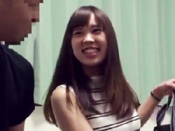 素股騎乗位で赤面しながら喘ぎ声をあげるデリヘル娘に勢いで避妊具未装着で膣内射精