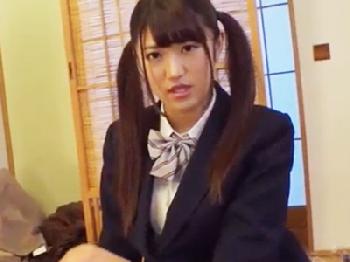 部屋に飼育してる貧乳美少女女子校生を性奴隷にしてピチピチ膣内を堪能する中年男性