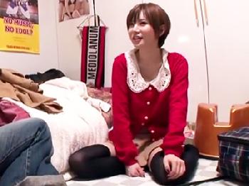 コスプレ美女・里美ゆりあが素人宅訪問→溜まった精子を思う存分吸い上げ