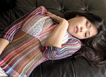 完全顔出し!!日本一のMカップ19歳が106CMのバストを露わにして卑猥な行為に