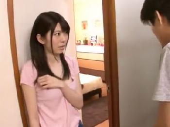 毎日のように小馬鹿にしてくる女子校生の姉に辛抱出来ずに強制肉親姦