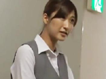 強姦魔に媚薬を注入され強制的に性的欲求を煽られてしまったお姉さんが性的暴行されて絶頂アクメ