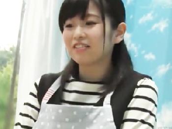 保育士の女の子が男性の早漏改善のお手伝い