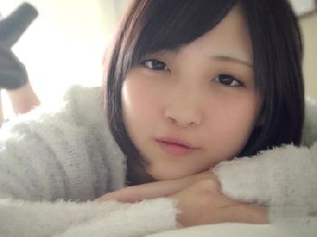 透明感バツグンの柔肌黒髪ショートヘア娘を挿入!!