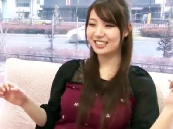 巨乳のエステティシャンが童貞の巨根を包み込むように筆おろし