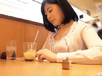 SNSで知り合ったサバサバ凄く綺麗な人妻と即日浮気性交