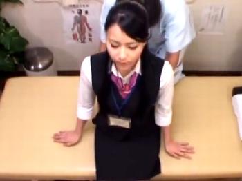 マッサージに来た丸の内OLを犯する非情な整体師W