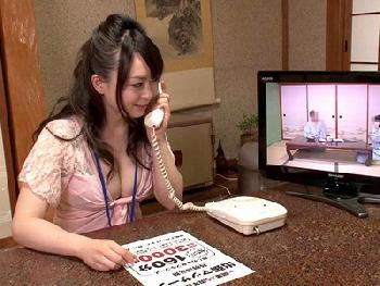 例のプールで南国ギャルがパンパン挿入されて悶え狂うハード性交