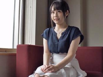 夫だけじゃ満足出来ない性行為への欲求強めな若妻が自らAV応募!!