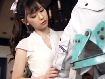 浴衣がはだけて露出する先輩女性社員とほろ酔いSEX