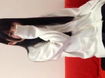 顔を懸命に隠してるけどスレンダー女子校生の中出し個人撮影