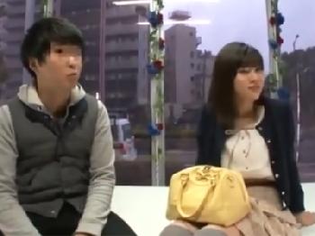 素人娘が言い訳しつつも結局性交